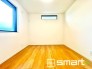 ～２面採光の明るいお部屋～
・洋室は２面採光とする事で穏やかな陽の入る明るい空間となっております。
・くつろぎのプライベート時間を明るい空間で穏やかにお過ごしいただけます。

