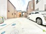 ～ゆとりあるカースペース～
・セカンドカーや来客時にも困らないカースペース２台分。物置や駐輪スペースなどにも利用できますね。
・カーポートなどのオプションもお気軽にご相談くださいませ。
