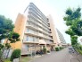 ～堂々とした大型のマンション～
・総戸数の多い大型のマンションですので、外観の迫力もあり誇りに思えるようなお住まいとなっております。
・ぜひ現地でご体感くださいませ。
