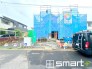 ～十分な広さのある前面道路～
・前面道路は約６ｍございますので、お車でのすれ違いも楽々で余計なストレスがかかりません。
・日々お車での移動が多い方には大切なポイントですね。
