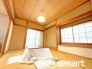 ～２面採光の明るいお部屋～
・和室は２面採光とする事で穏やかな陽の入る明るい空間となっております。
・くつろぎのプライベート時間を明るい空間で穏やかにお過ごしいただけます。
