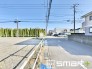 3号棟 ～十分な広さのある前面道路～
・前面道路は約６ｍございますので、お車でのすれ違いも楽々で余計なストレスがかかりません。
・日々お車での移動が多い方には大切なポイントですね。
