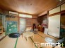 ～２面採光の明るいお部屋～
・和室は２面採光とする事で穏やかな陽の入る明るい空間となっております。
・くつろぎのプライベート時間を明るい空間で穏やかにお過ごしいただけます。
