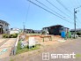 ～閑静な住宅街の立地～
・周辺は閑静な住宅街となっておりますので、静かな暮らしをご実現いただけます。
・前面道路の交通量も多くないので、小さなお子様がいるご家庭でもご安心ですね。
(Ａ号棟)
