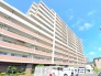 ～綺麗な外観のマンション～
・築年数もまだ浅く、大変綺麗なマンションとなっております。
・所有する事に誇りを感じられるような綺麗でモダンな外観のマンションで新生活を始めてみませんか。
