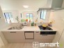 ～食器洗浄機を標準装備～
・キッチンにはビルトインタイプの食器洗浄機を標準装備。
・家事にかける時間を削減でき、「自分時間」を増やすことができる嬉しいアイテムです。
(２号棟)