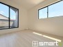 ～２面採光の明るいお部屋～
・洋室は２面採光とする事で穏やかな陽の入る明るい空間となっております。
・くつろぎのプライベート時間を明るい空間で穏やかにお過ごしいただけます。
