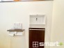 ～トイレ内の手洗い場～
日々の動作を優しくサポートする設計です。
