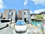 2号棟 ～駐車場は２台分ご用意～
・駐車場は２台分ございますので、車通勤の方や複数台お持ちの方にもお勧めのお住まいです。
・カーポートなどのオプションもお気軽にご相談くださいませ。

