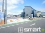 ～閑静な住宅街の立地～
・周辺は閑静な住宅街となっておりますので、静かな暮らしをご実現いただけます。
・前面道路の交通量も多くないので、小さなお子様がいるご家庭でもご安心ですね。

