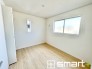 ～２面採光の明るいお部屋～
・洋室は２面採光とする事で穏やかな陽の入る明るい空間となっております。
・くつろぎのプライベート時間を明るい空間で穏やかにお過ごしいただけます。
