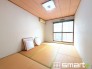 ～明るいお部屋～
・和室は穏やかな陽の入る明るい空間となっております。
・くつろぎのプライベート時間を明るい空間で穏やかにお過ごしいただけます。
