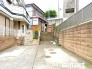 ～駐車場は２台分ご用意～
・駐車場は２台分ございますので、車通勤の方や複数台お持ちの方にもお勧めのお住まいです。
・カーポートなどのオプションもお気軽にご相談くださいませ。
