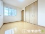 ～２面採光の明るいお部屋～
・洋室は２面採光とする事で穏やかな陽の入る明るい空間となっております。
・くつろぎのプライベート時間を明るい空間で穏やかにお過ごしいただけます。
