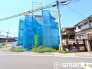 B号棟 ～閑静な住宅街の立地～
・周辺は閑静な住宅街となっておりますので、静かな暮らしをご実現いただけます。
・前面道路の交通量も多くないので、小さなお子様がいるご家庭でもご安心ですね。
