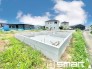 3号棟 ～ベタ基礎でしっかりとした土台～
・コンクリートの中に鉄筋を配し強度を高めた「ベタ基礎」を採用。
・しっかりとした土台を造ったうえで、その上に建物が築造されていきます。
