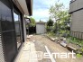 ～お庭もある余裕の敷地～
・広々した敷地にはお庭もご用意。お庭があるだけで余裕を感じますね。
・防草シートや人工芝の敷設などのオプションもお気軽にご相談くださいませ。
