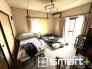 ～２面採光の明るいお部屋～
・和室は２面採光とする事で穏やかな陽の入る明るい空間となっております。
・くつろぎのプライベート時間を明るい空間で穏やかにお過ごしいただけます。
