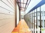 ～洗濯物も干しやすいバルコニー～
・陽当たり良好のバルコニーは2部屋から出入りができて毎日のお洗濯も快適。
