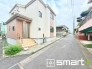 ～開放感ある角地のお住まい～
・２方向が空く事で開放感のある角地に位置しております。
・窮屈な感じが無く、ゆったりと暮らせるこの魅力をぜひ現地でご体感くださいませ。
