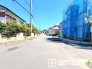 ～閑静な住宅街の立地～
・周辺は閑静な住宅街となっておりますので、静かな暮らしをご実現いただけます。
・前面道路の交通量も多くないので、小さなお子様がいるご家庭でもご安心ですね。
