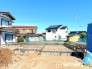 1号棟 ～ベタ基礎でしっかりとした土台～
・コンクリートの中に鉄筋を配し強度を高めた「ベタ基礎」を採用。
・しっかりとした土台を造ったうえで、その上に建物が築造されていきます。
