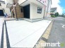 ～駐車場ももちろんございます～
・駐車場もありますので、お車をご利用される方にもお勧めのお住まいです。
・カーポートなどのオプションもお気軽にご相談くださいませ。
(２号棟)