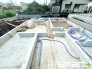 2号棟 ～ベタ基礎でしっかりとした土台～
・コンクリートの中に鉄筋を配し強度を高めた「ベタ基礎」を採用。
・しっかりとした土台を造ったうえで、その上に建物が築造されていきます。
