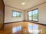 ～２面採光の明るいお部屋～
・洋室は２面採光とする事で穏やかな陽の入る明るい空間となっております。
・くつろぎのプライベート時間を明るい空間で穏やかにお過ごしいただけます。
