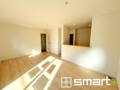 ~家具の配置がしやすい間取~
・LDKはリビングとダイニングの境目が分かりやすくなっており、家具の配置がしやすい造り。
・どんなインテリアにするか考えるだけでも楽しくなりますね。