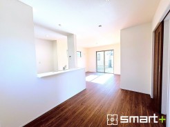 ~家具の配置がしやすい間取~
・LDKはリビングとダイニングの境目が分かりやすくなっており、家具の配置がしやすい造り。
・どんなインテリアにするか考えるだけでも楽しくなりますね。