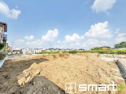 ~完成物件もご案内可能~
・ご案内時には実際の立地に加え、同メーカー・同仕様の完成物件もご案内可能です。
・ぜひ現地と建物をご覧いただき、具体的にイメージしてみてくださいませ。