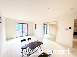 ~家具の配置がしやすい間取~
・LDKはリビングとダイニングの境目が分かりやすくなっており、家具の配置がしやすい造り。
・どんなインテリアにするか考えるだけでも楽しくなりますね。