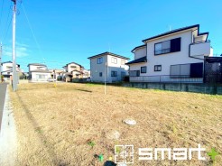 ~安心の測量済み・保証付き売地~
・売主が宅建業者なので個人の場合と違い予め測量済み。トラブルの可能性を抑えられます。
・地中埋設物などに対する保証も付いております。