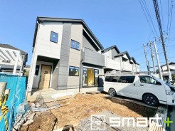 ~ご家族を守る「耐震等級3」~
・住宅性能評価において「耐震等級3」を取得。地震に強い家であることが証明されております。
・倒壊の恐れが低くなりますので、地震保険が半額になるメリットも。
(1号棟)