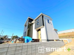 ~完成物件もご案内可能~
・ご案内時には実際の立地に加え、同メーカー・同仕様の完成物件もご案内可能です。
・ぜひ現地と建物をご覧いただき、具体的にイメージしてみてくださいませ。