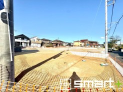 ~建築条件無しの売地が販売開始~
・建築条件(ハウスメーカー指定)がございませんので、お好きなメーカーで建築いただけます。
・詳細につきましてはお気軽にお問い合わせくださいませ。
(1号地)