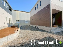 ~ご家族を守る「耐震等級3」~
・住宅性能評価において「耐震等級3」を取得。地震に強い家であることが証明されております。
・倒壊の恐れが低くなりますので、地震保険が半額になるメリットも。
(1号棟)