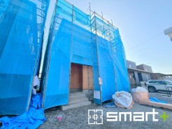 ~完成物件もご案内可能~
・ご案内時には実際の立地に加え、同メーカー・同仕様の完成物件もご案内可能です。
・ぜひ現地と建物をご覧いただき、具体的にイメージしてみてくださいませ。
(1号棟)