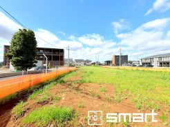 ~完成物件もご案内可能~
・ご案内時には実際の立地に加え、同メーカー・同仕様の完成物件もご案内可能です。
・ぜひ現地と建物をご覧いただき、具体的にイメージしてみてくださいませ。