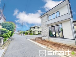 ~ご家族を守る「耐震等級3」~
・住宅性能評価において「耐震等級3」を取得。地震に強い家であることが証明されております。
・倒壊の恐れが低くなりますので、地震保険が半額になるメリットも。
(1号棟)