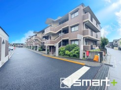 ~お問合せはお気軽に~
・お仕事帰りの遅い時間や短時間のご案内、不動産会社に休みの多い水曜日などでもご対応可能です。
・ぜひお気軽にお問合せくださいませ。お待ちしております!