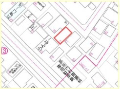 ~陽当りの良い北道路のお住まい~
・北側道路ですが、南側にお庭があるので陽当りもしっかりと確保されております。
・道路側に大きな窓が配置されないので、プライバシーも守られますね。