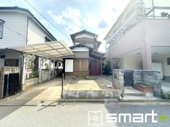~更地でお渡しいたします~
・現況古家が建っておりますが、売主負担にて更地にしてお渡しいたします。
・解体費用が掛からない分、トータルの金額を抑える事が可能です。