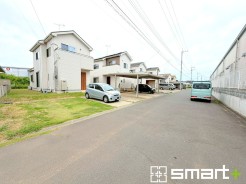 ~オーナーチェンジ物件~
・周りは大きな公園に囲まれており緑豊かです
・阿見アウトレットがすぐそこの立地です。