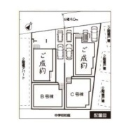 ~プライバシーが守られやすい立地~
・いわゆる「旗竿地」となっている為、道路から奥まっており、人の目などが気になりづらい土地の形状です。
・ぜひ一度現地でご体感してみてくださいませ。