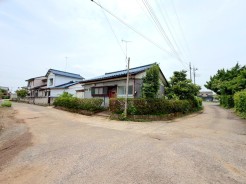 ~お問合せはお気軽に~
・お仕事帰りの遅い時間や短時間のご案内、不動産会社に休みの多い水曜日などでもご対応可能です。
・ぜひお気軽にお問合せくださいませ。お待ちしております!