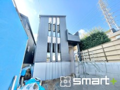 ~ご家族を守る「耐震等級3」~
・住宅性能評価において「耐震等級3」を取得。地震に強い家であることが証明されております。
・倒壊の恐れが低くなりますので、地震保険が半額になるメリットも。
