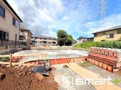 ~完成物件もご案内可能~
・ご案内時には実際の立地に加え、同メーカー・同仕様の完成物件もご案内可能です。
・ぜひ現地と建物をご覧いただき、具体的にイメージしてみてくださいませ。