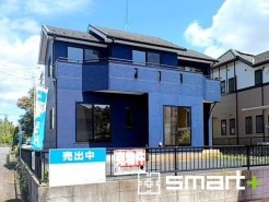 ~綺麗にお使いの外観~
・外観も綺麗にお使いなので、築年数を感じさせない見た目となっております。
・外壁や屋根のリフォームなどをお考えの方もお気軽にご相談くださいませ。